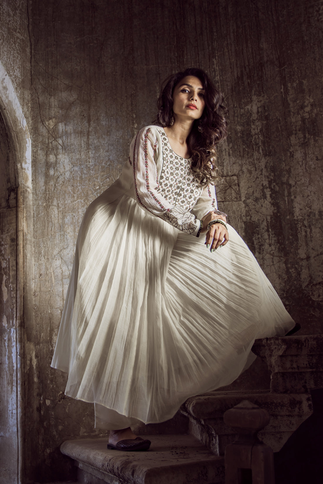 Elegant Off- White Kurta Set
